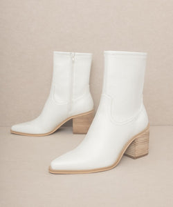 Oasis Society Vienna Ankle Booties