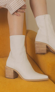 Oasis Society Vienna Ankle Booties