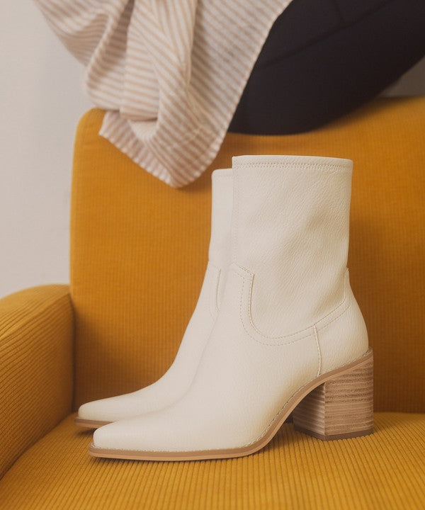 Oasis Society Vienna Ankle Booties