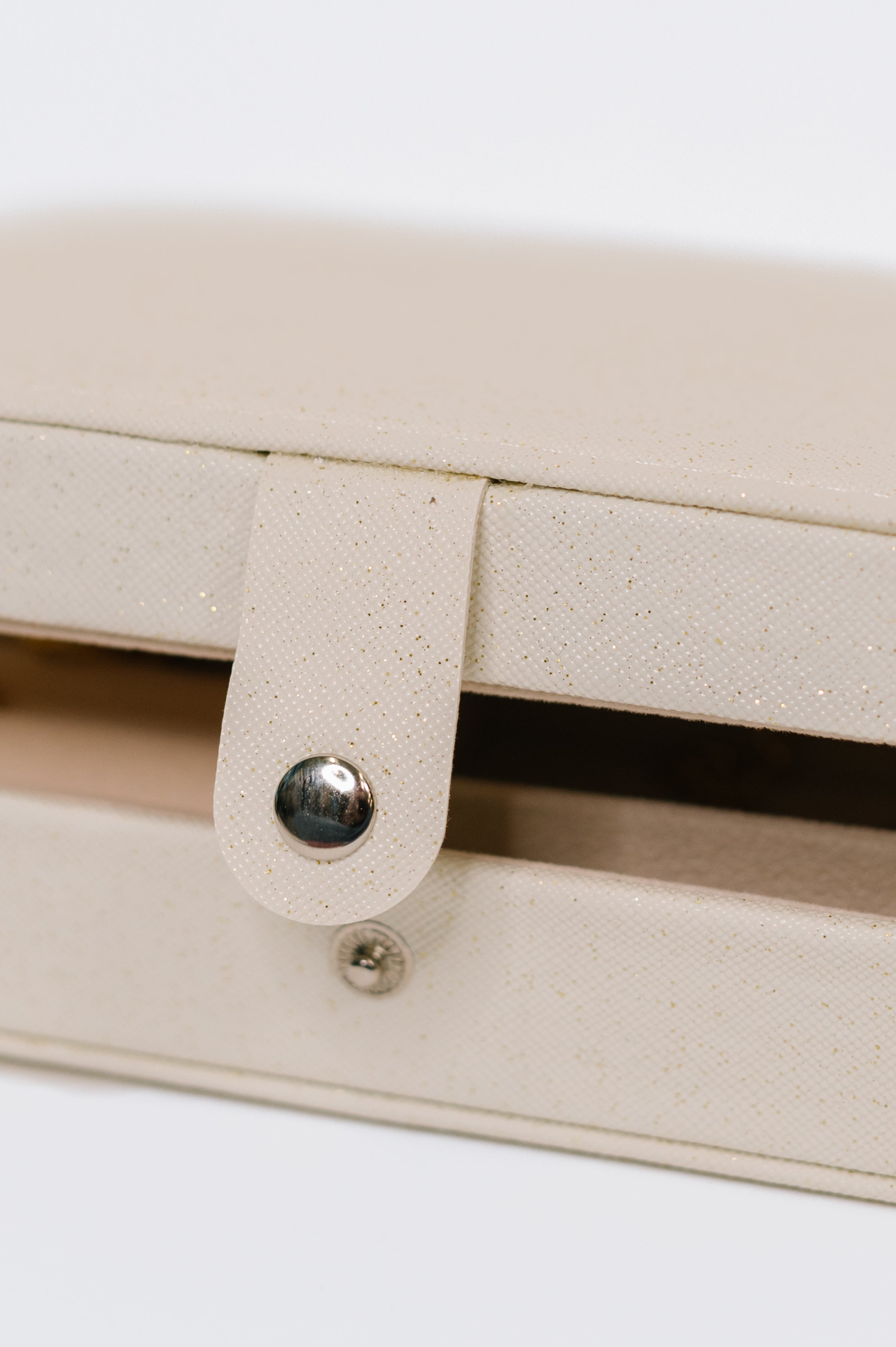 Everywhere In Between Jewelry Organizer