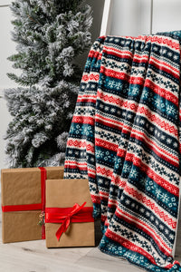 Holiday Fleece Blanket in Sweater Knit